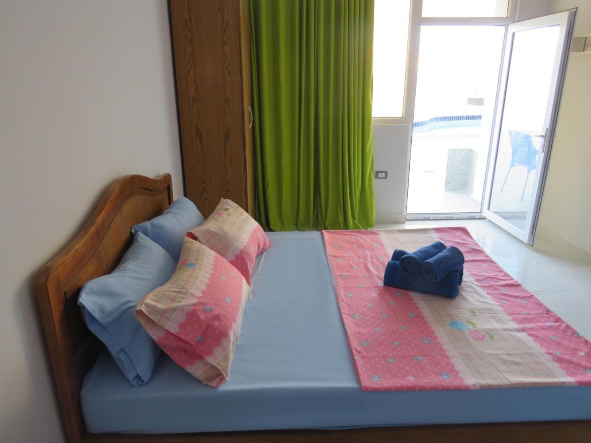 Apartment Vicenta Near The Sea Redsealine 후르가다 외부 사진