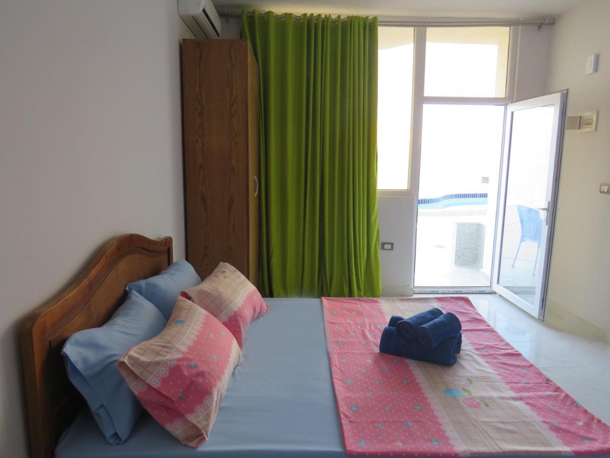 Apartment Vicenta Near The Sea Redsealine 후르가다 외부 사진